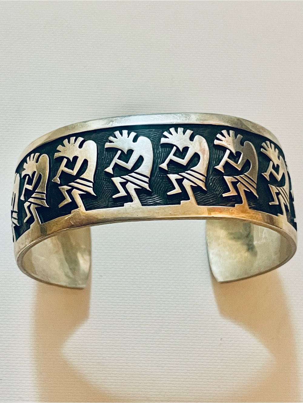VTG NATIVE AMERICAN HOPI Sterling Silver Kokopelli Cuff Bracelet SZ 6.75-7” 48 g